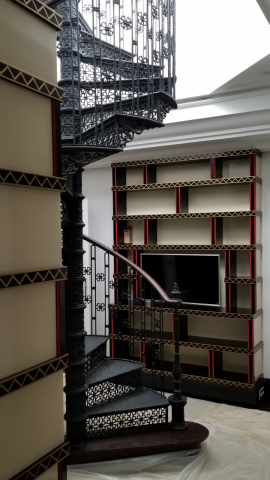 Restauration d’escalier en fonte et acier + compléments d’escalier et prolongations + passerelle, mains courantes bois, ivoire